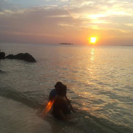 Hotel CasaVelion Karimunjawa Esterno foto