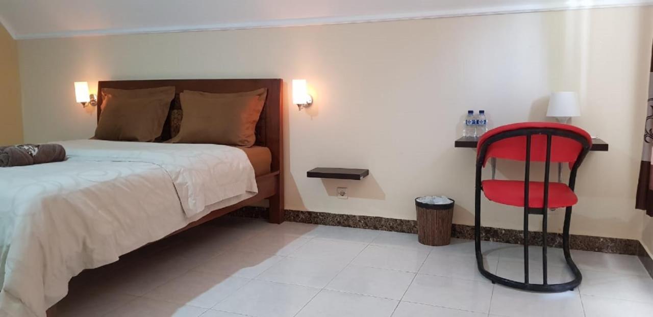 Hotel CasaVelion Karimunjawa Esterno foto