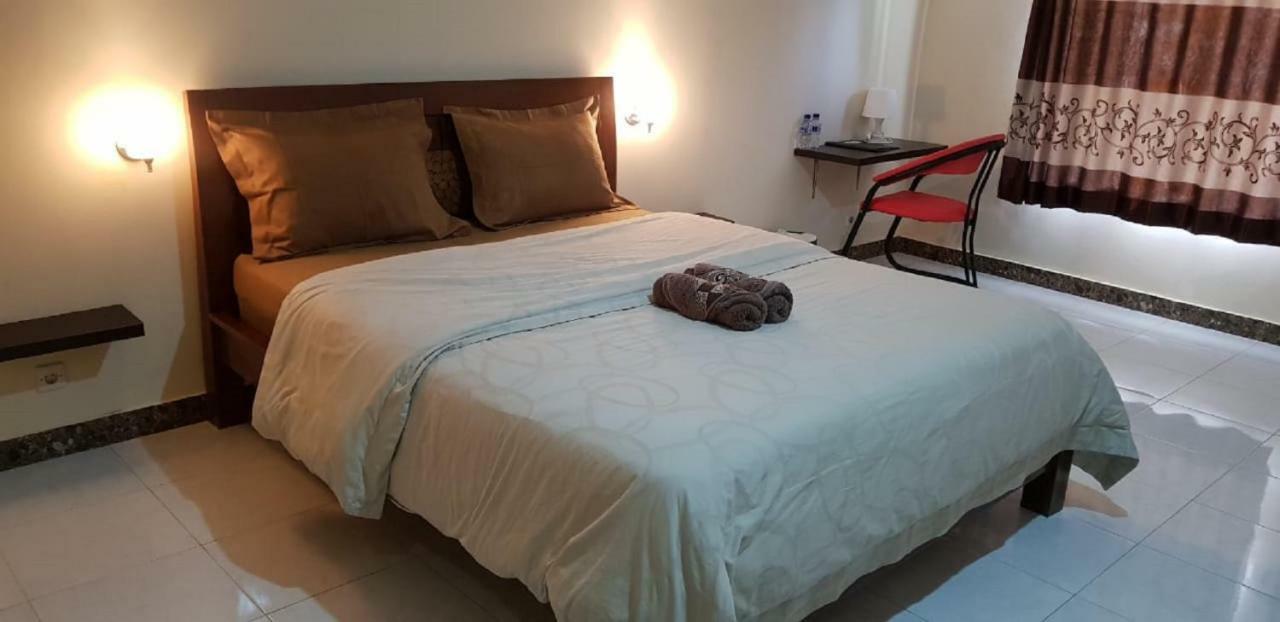 Hotel CasaVelion Karimunjawa Esterno foto